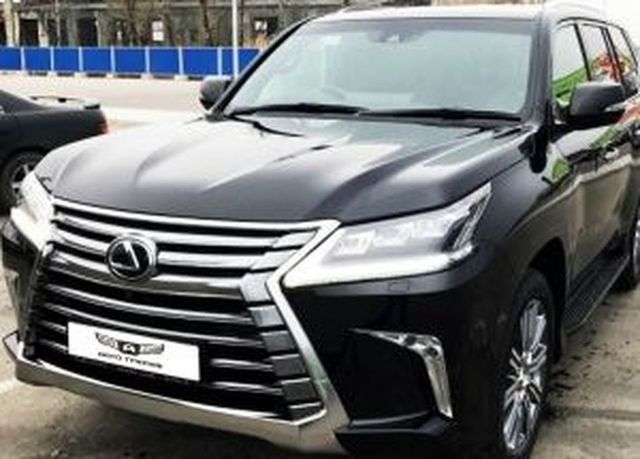 Аренда Lexus LX 570 с водителем в Москве недорого Vip