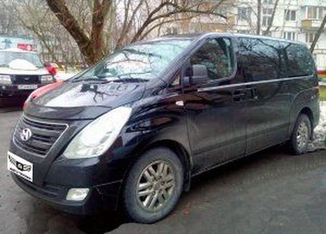 Аренда аренда черного минивэна hyundai grand starex с водителем