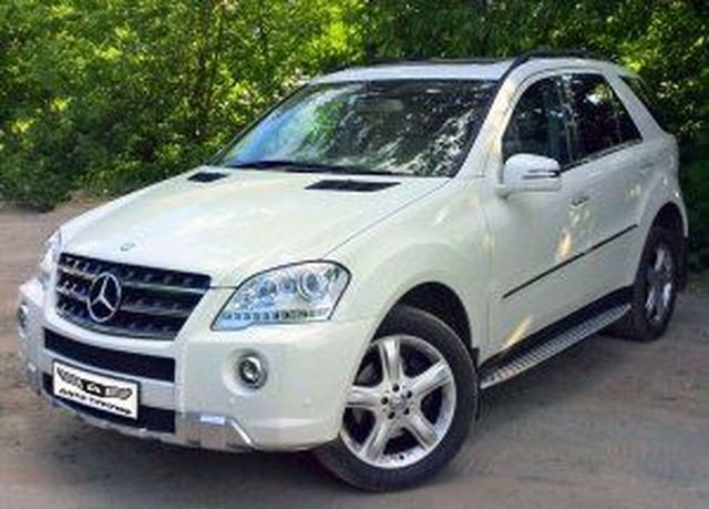 Аренда Аренда белого mercedes-benz ml 320 на свадьбу на свадьбу