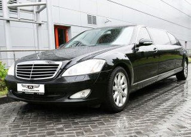 Аренда Аренда лимузина mercedes-benz pullman 221 с водителем с водителем, фото