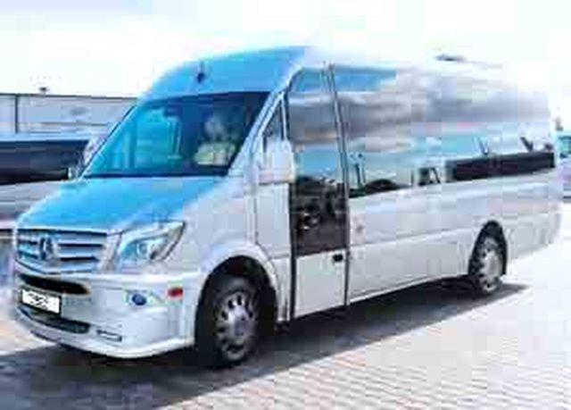 Аренда аренда серебристого merсedes-benz sprinter (мерседес спринтер) с водителем с водителем, фото