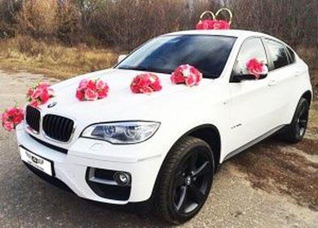 Аренда аренда белого джипа bmw x6 с водителем с водителем, фото