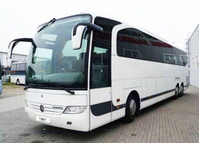 Аренда белого автобуса Мерседес travego Мерседес