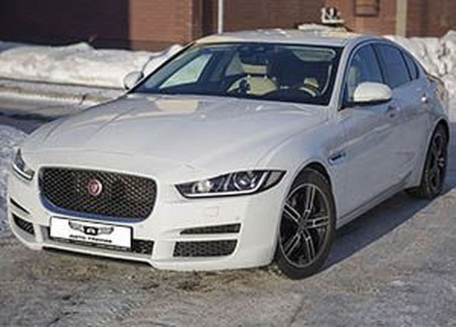 Аренда аренда jaguar xe с водителем с водителем, фото