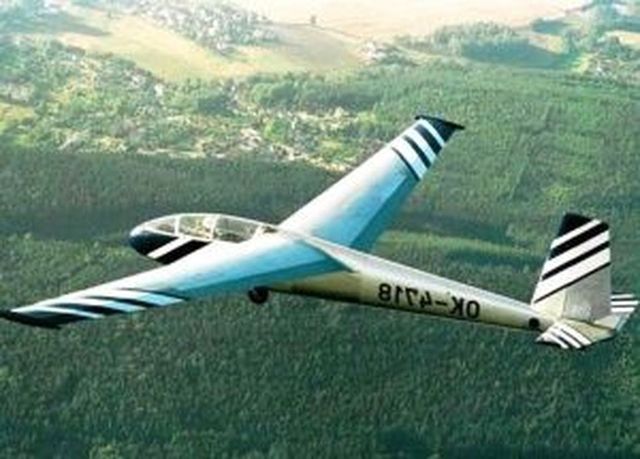 Аренда аренда планера let blanik l-13 на свадьбу с экипажем на свадьбу, фото