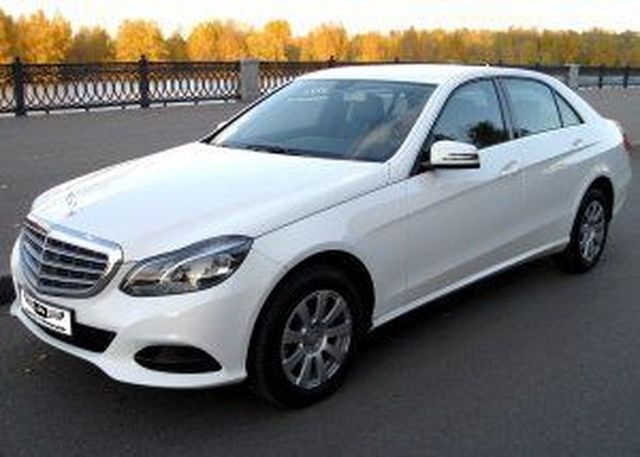 Аренда аренда седана mercedes-benz e212 на свадьбу на свадьбу, фото