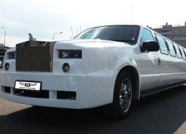 Аренда роллс-ройс лимузин на свадьбу, фото