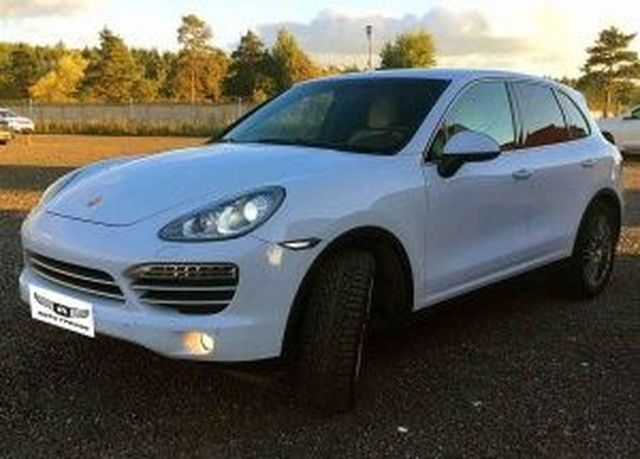 Аренда аренда белого джипа porsche cayenne на свадьбу на свадьбу, фото