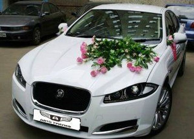 Аренда аренда белого jaguar xf с водителем с водителем, фото