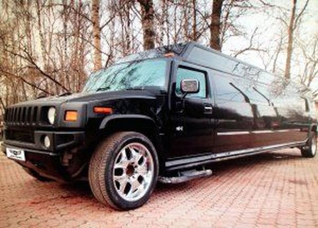 Аренда аренда черного лимузина hummer h2 mega на свадьбу на свадьбу, фото