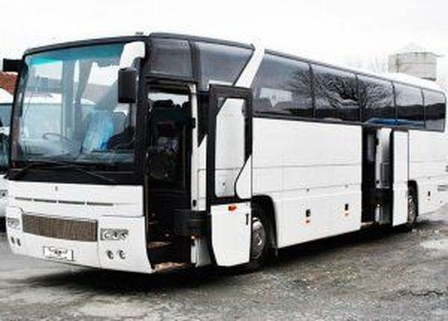 Аренда аренда автобуса mercedes-benz tourismo на свадьбу на свадьбу, фото