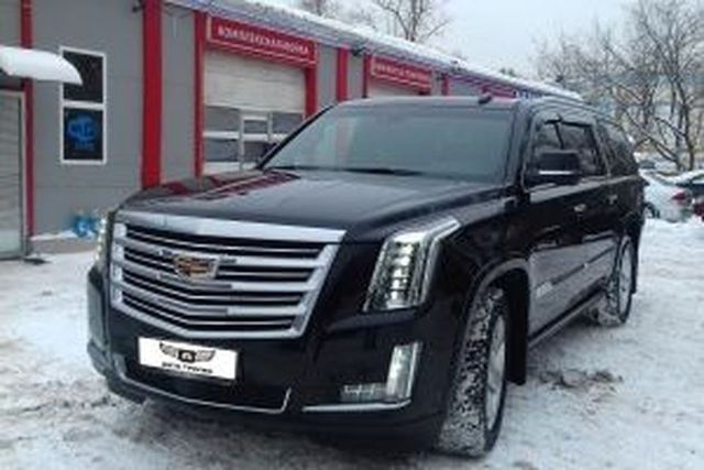 Аренда джипа cadillac escalade vip с водителем, фото