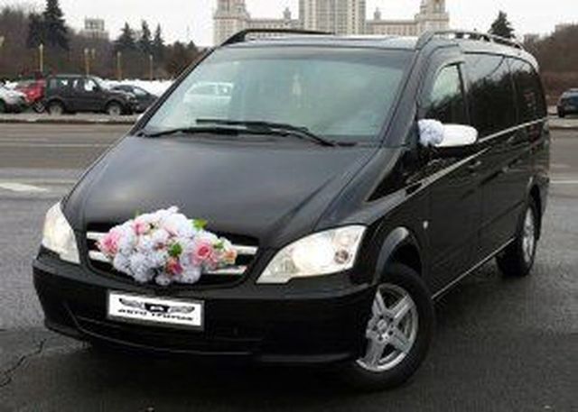 Аренда аренда черного минивэна mercedes-benz viano на свадьбу