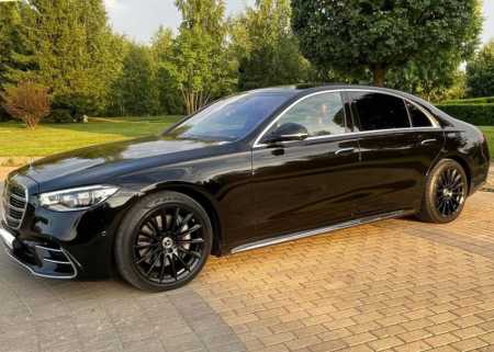 Аренда черного седана Mercedes-Benz S223 (4-х местный) на свадьбу