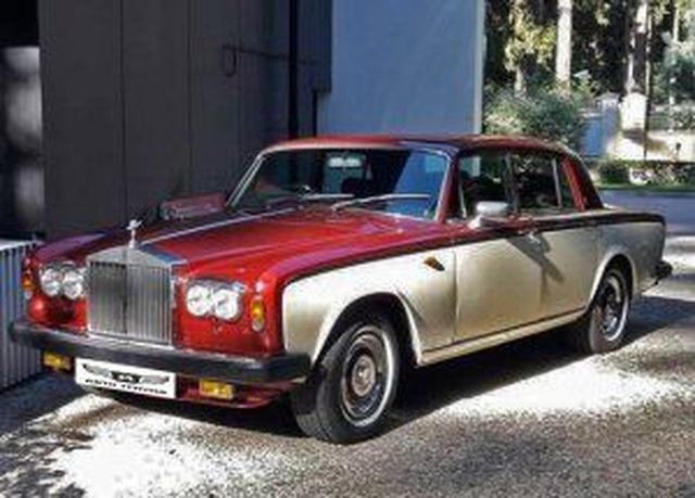 Аренда аренда красного ретро-авто rolls-royce silver shadow с водителем с водителем, фото