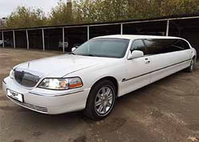 Аренда lincoln town car с водителем, фото