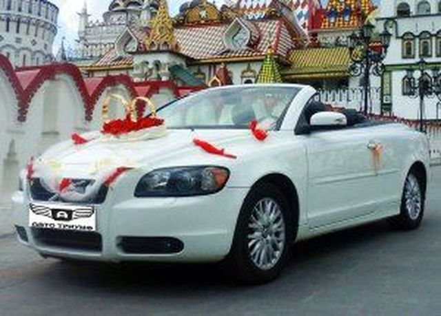 Аренда аренда белого volvo c70 на свадьбу на свадьбу, фото