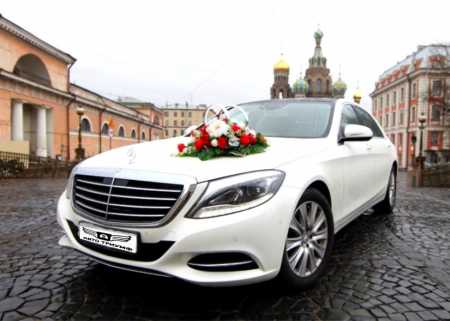 Аренда белого седана Mercedes-Benz S223 (кол-во мест - 4) на свадьбу