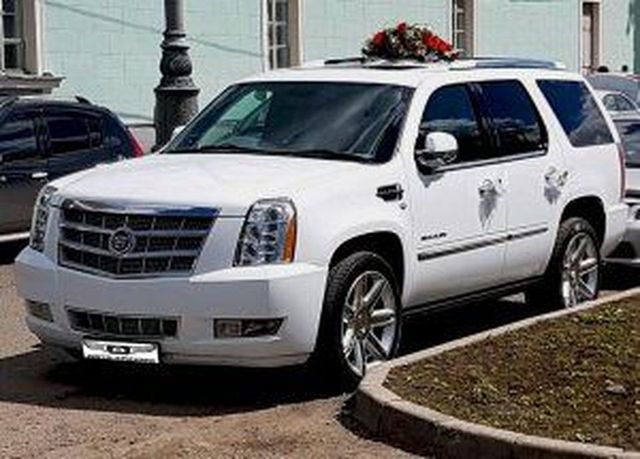 Аренда аренда черного джипа cadillac escalade с водителем с водителем, фото