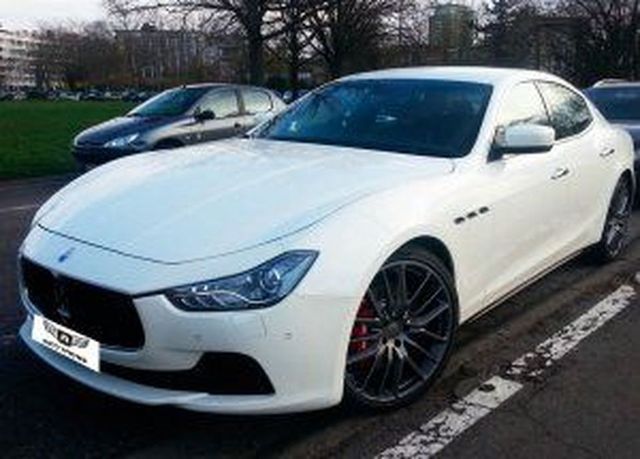 Аренда белый Maserati Ghibli vip