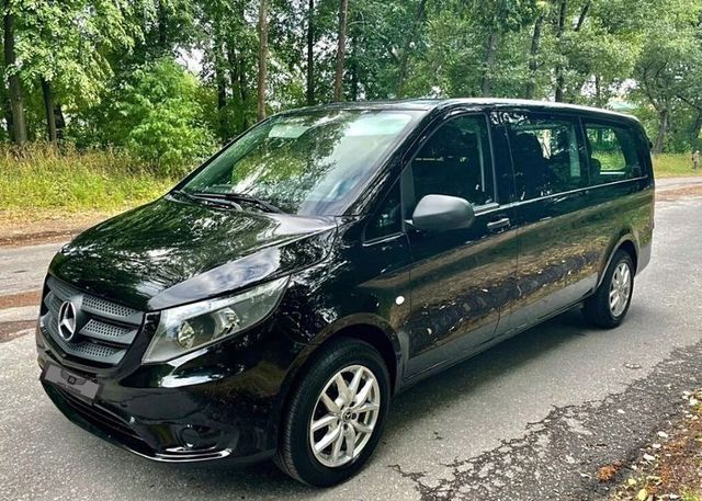 Автомобиль на выписку из роддома